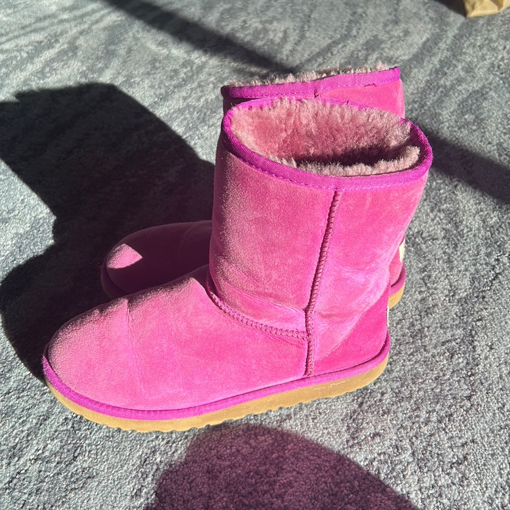 UGG classic short boot, pink/purple, size 6